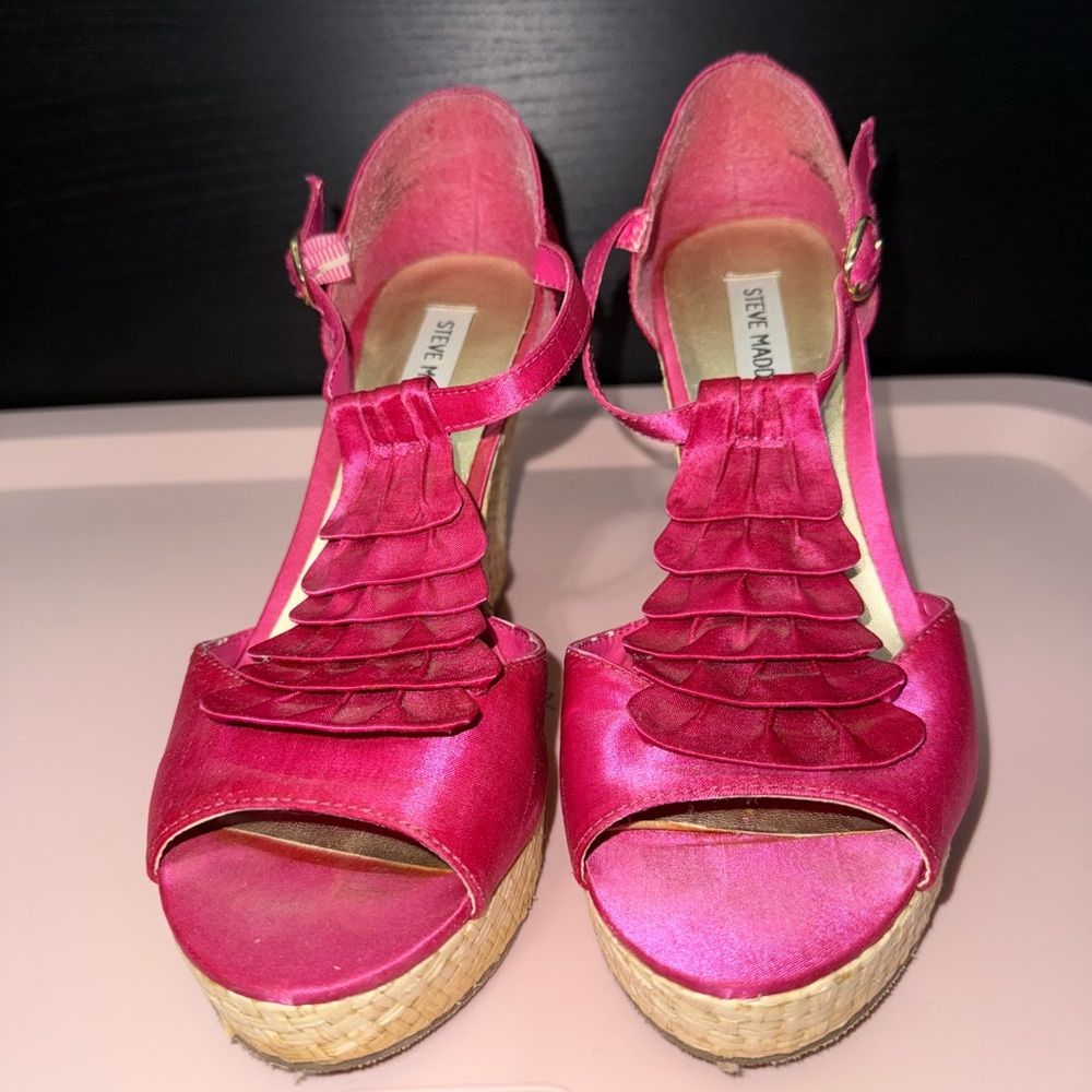 Steve Madden Fuchsia Wedge Sandals